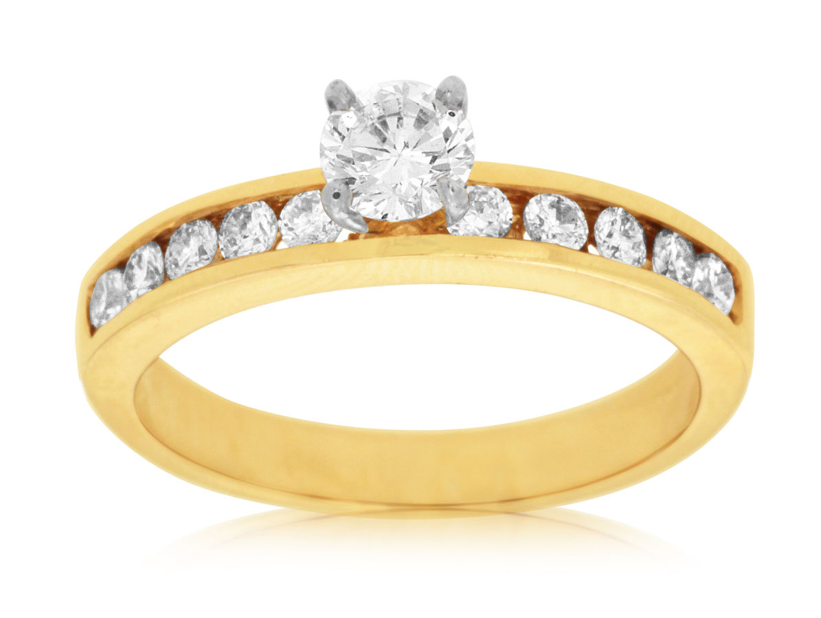 DIAMOND ENGAGEMENT RING