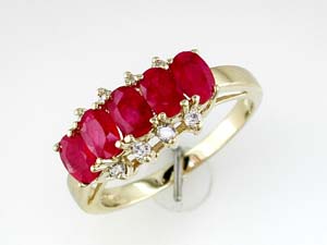 RUBY & DIAMOND RING