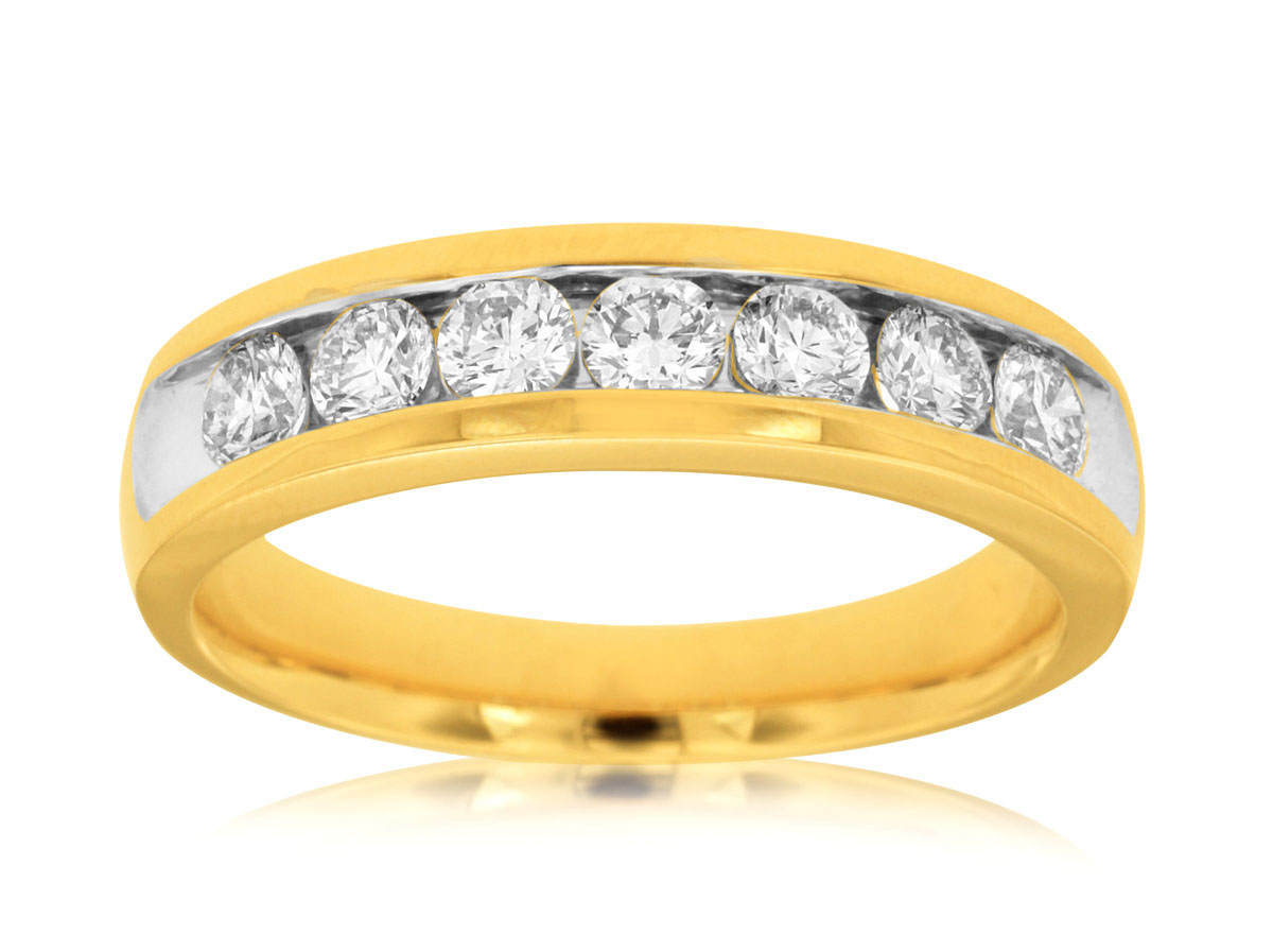MEN'S DIAMOND WEDDING BAND