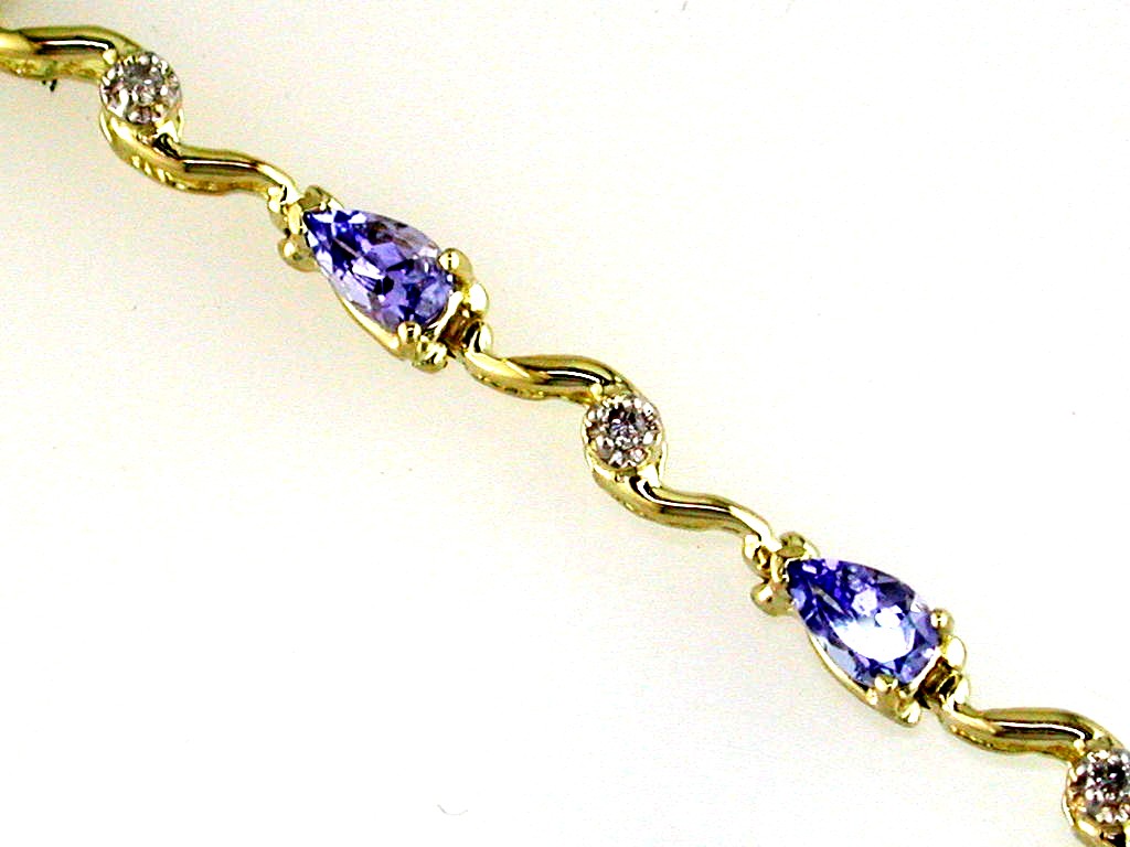 TANZANITE & DIAMOND BRACELET
