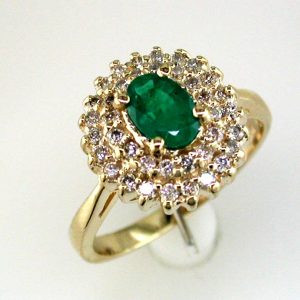 EMERALD & DIAMOND RING