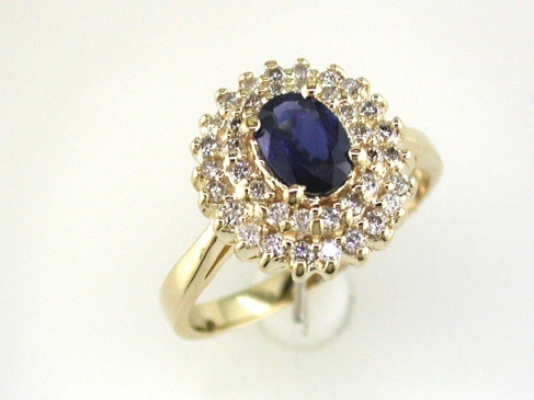 SAPPHIRE & DIAMOND RING