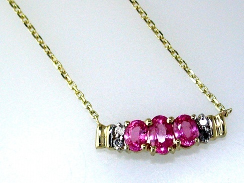 DIAMOND &PINKSAPPHIRE NECKLACE
