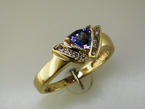 TANZANITE & DIAMOND RING