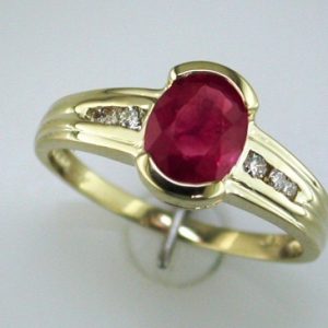RUBY & DIAMOND RING