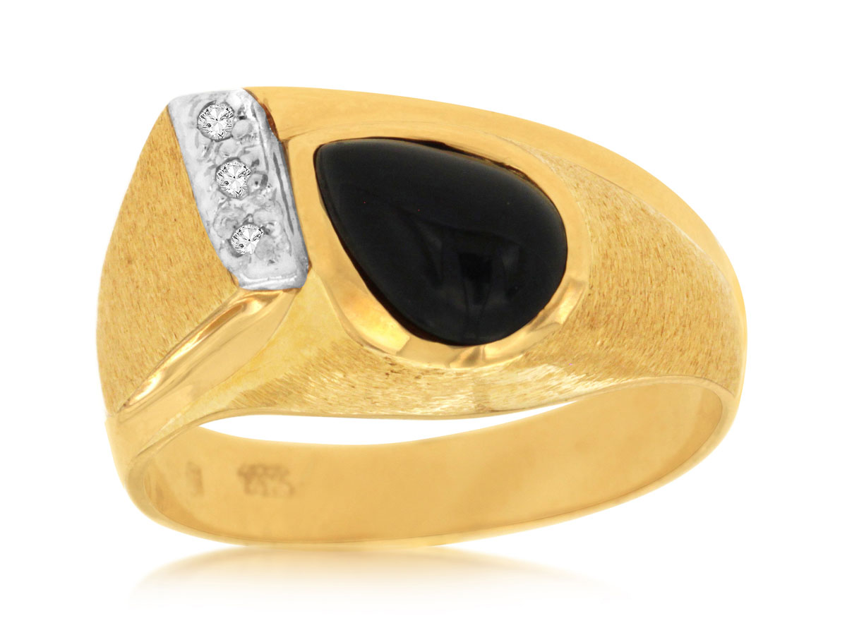 MEN'S ONYX & DIAMOND RING