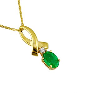 EMERALD & DIAMOND PENDANT