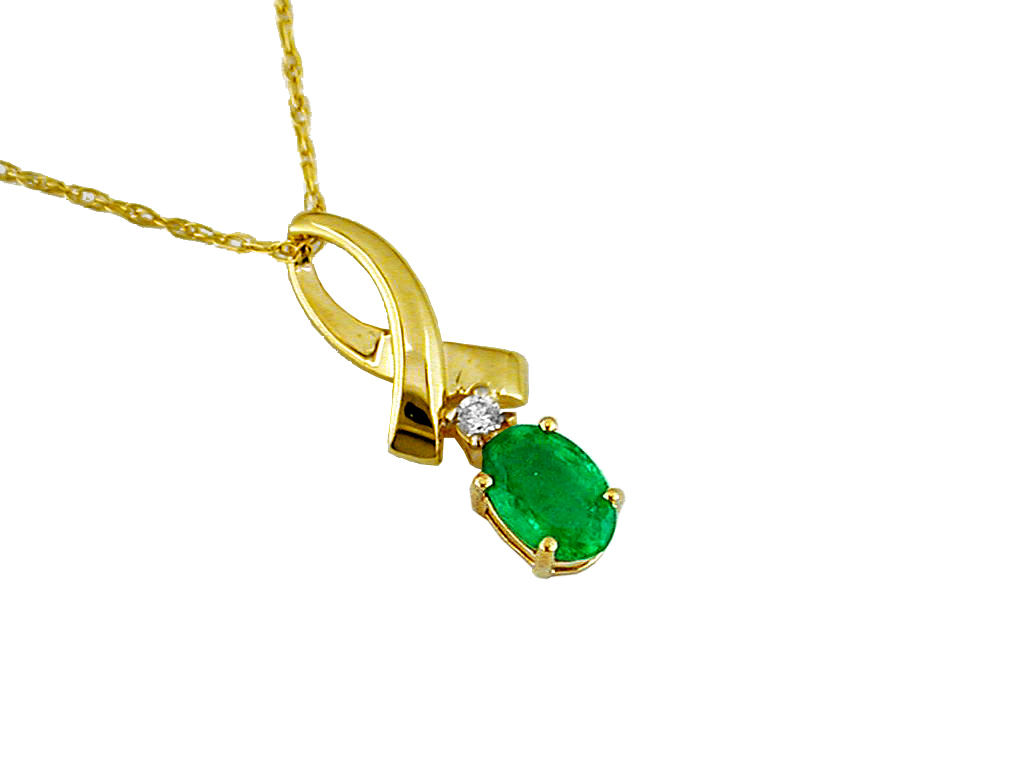 EMERALD & DIAMOND PENDANT