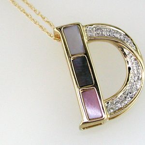 INITIAL DIA & MOPAL PENDANT D