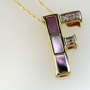 INITIAL DIA & MOPAL PENDANT F