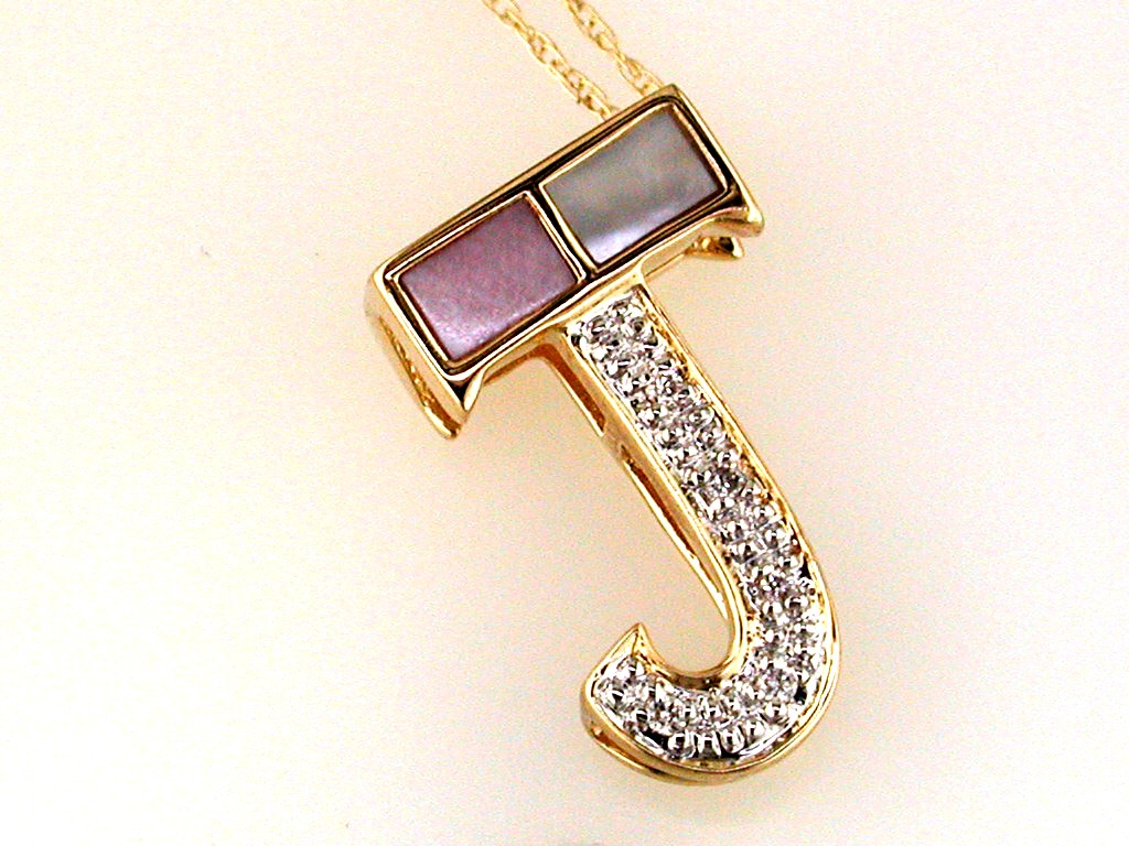 INITIAL DIA & MOPAL PENDANT J