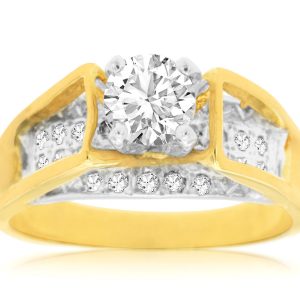 DIAMOND ENGAGEMENT RING