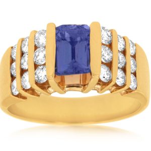 TANZANITE & DIAMOND RING