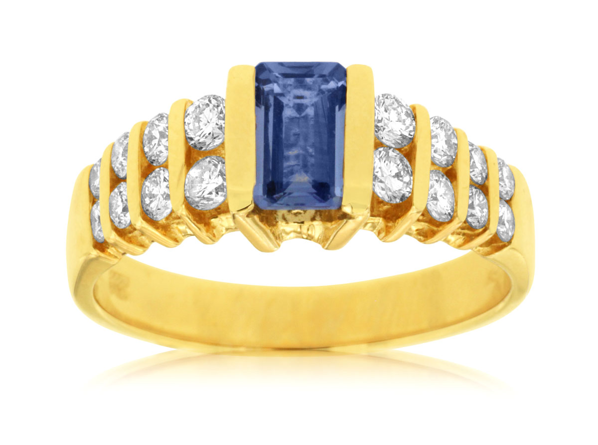 TANZANITE & DIAMOND RING