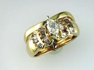 DIAMOND ENGAGEMENT RING