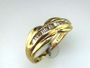 DIAMOND WEDDING RING