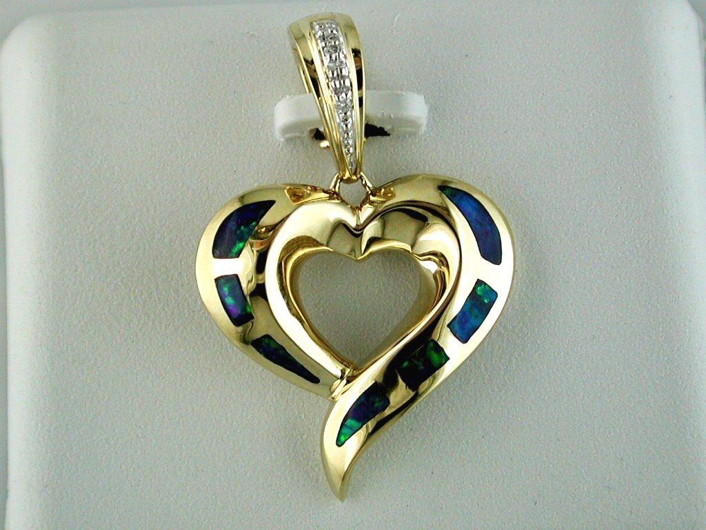 OPAL & DIA HEART PENDANT