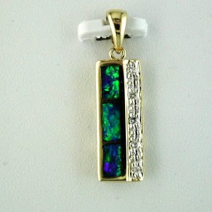 OPAL & DIAMOND PENDANT