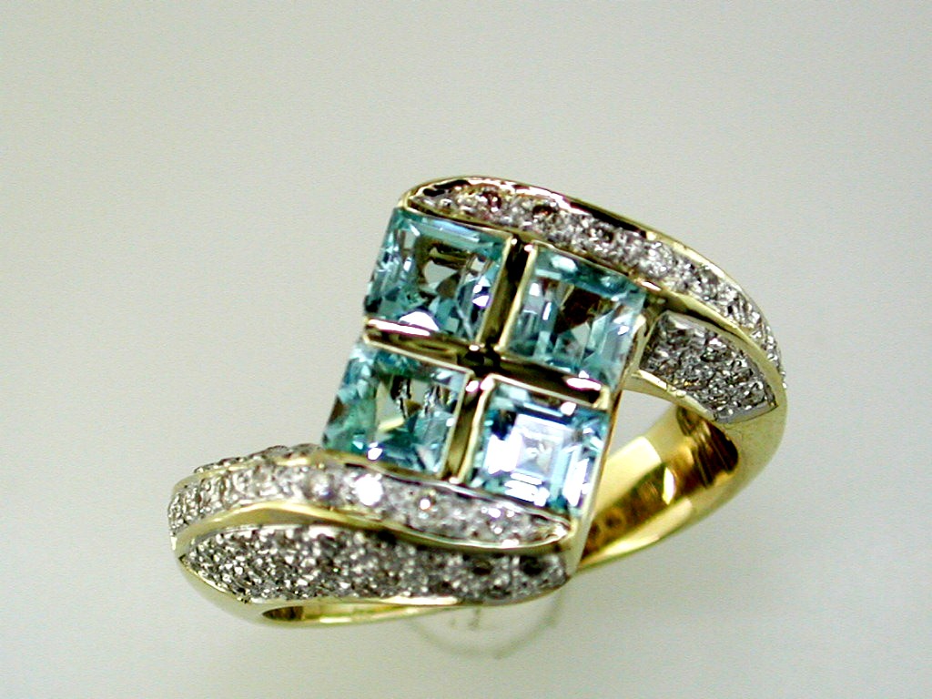BLUE TOPAZ & DIAMOND RING