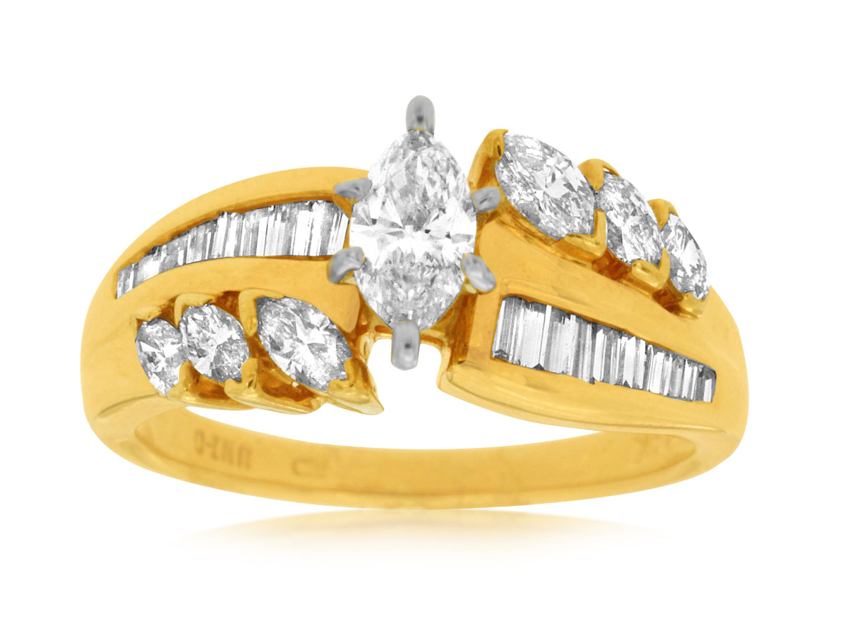 DIAMOND ENGAGEMENT RING
