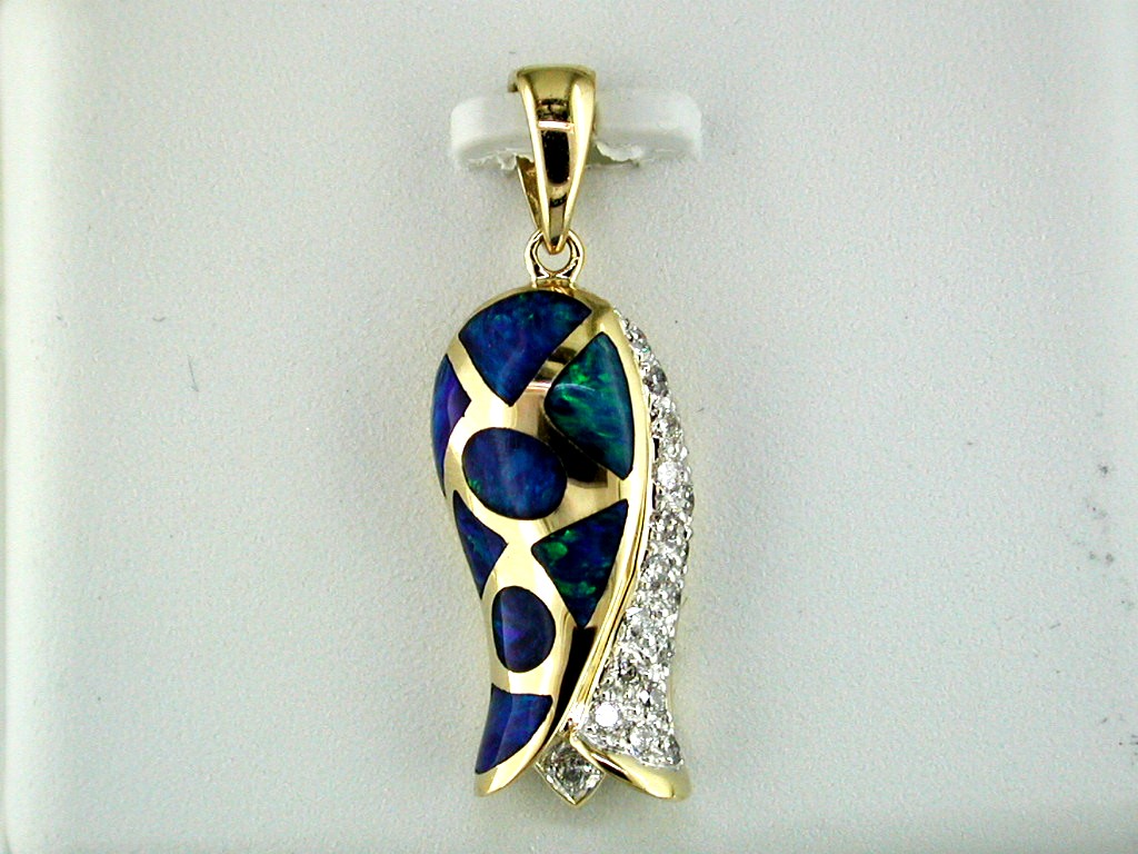 OPAL & DIAMOND PENDANT