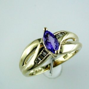 TANZANITE & DIAMOND RING