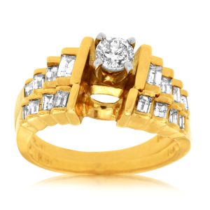 DIAMOND ENGAGEMENT RING