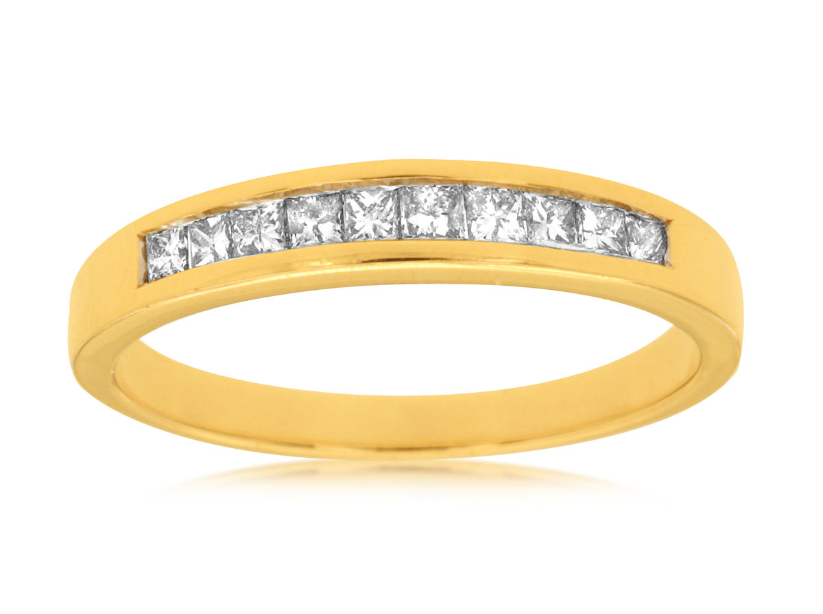DIAMOND WEDDING BAND