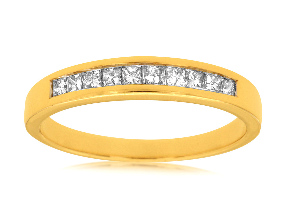 DIAMOND WEDDING BAND