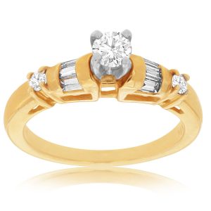 DIAMOND ENGAGEMENT RING