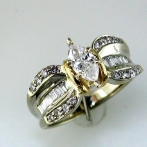 DIAMOND ENGAGEMENT RING