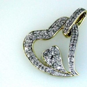 DIAMOND HEART PENDANT