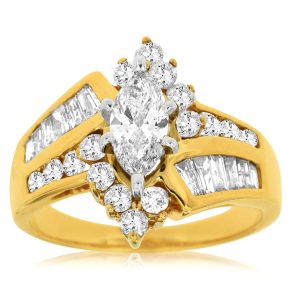 DIAMOND ENGAGEMENT RING