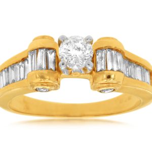 DIAMOND ENGAGEMENT RING