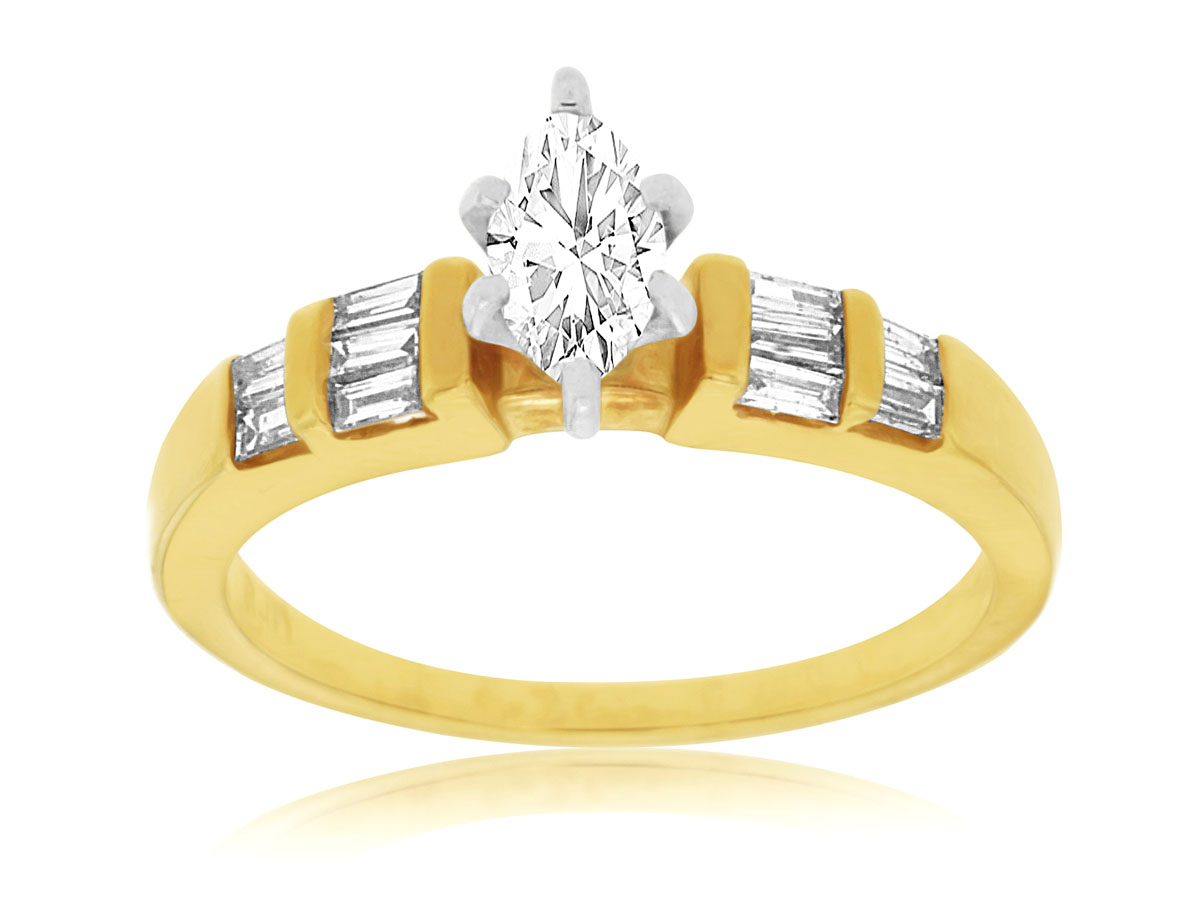 DIAMOND ENGAGEMENT RING