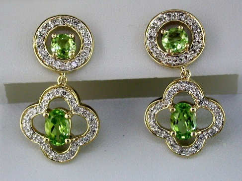 PERIDOT & DIAMOND EARRING