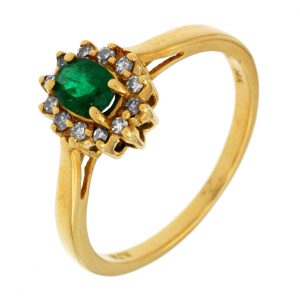 EMERALD & DIAMOND RING