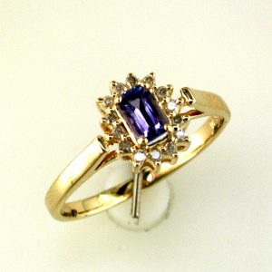 TANZANITE & DIAMOND RING