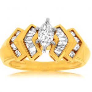 DIAMOND ENGAGEMENT RING