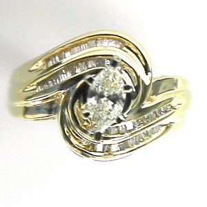 DIAMOND ENGAGEMENT RING