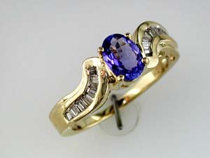 TANZANITE & DIAMOND RING