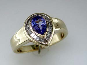 TANZANITE & DIAMOND RING