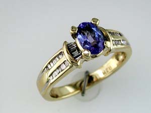 TANZANITE & DIAMOND RING