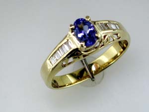 TANZANITE & DIAMOND RING