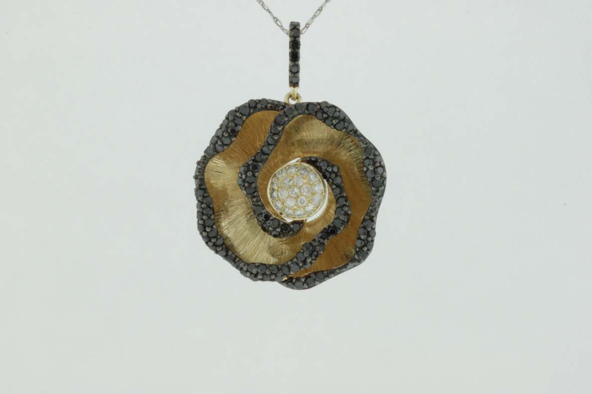 BLACK DIAMOND & DIA PENDANT