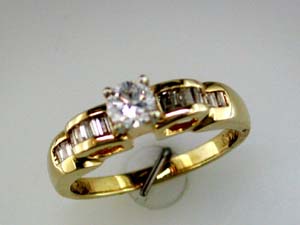 DIAMOND ENGAGEMENT RING