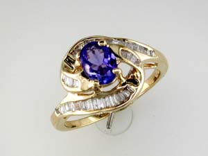 TANZANITE & DIAMOND RING