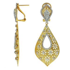 DIAMOND EARRING