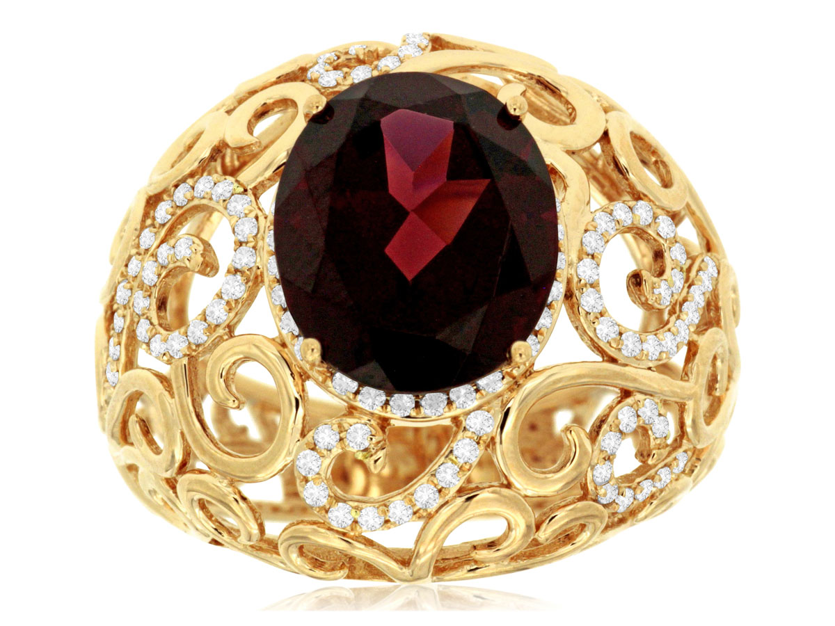 GARNET & DIAMOND RING