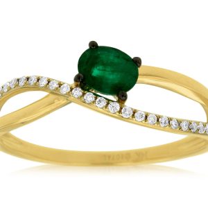EMERALD & DIAMOND RING